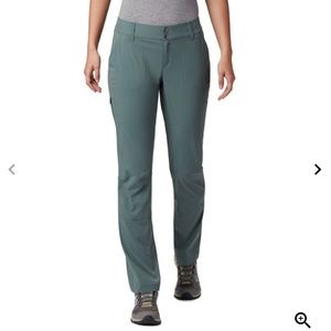 Women’s Saturday Trail Pant in Pond color